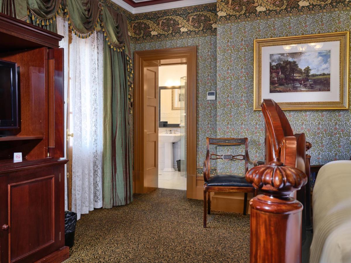 בלאראט Craig'S Royal Hotel מראה חיצוני תמונה A room at the Inn
