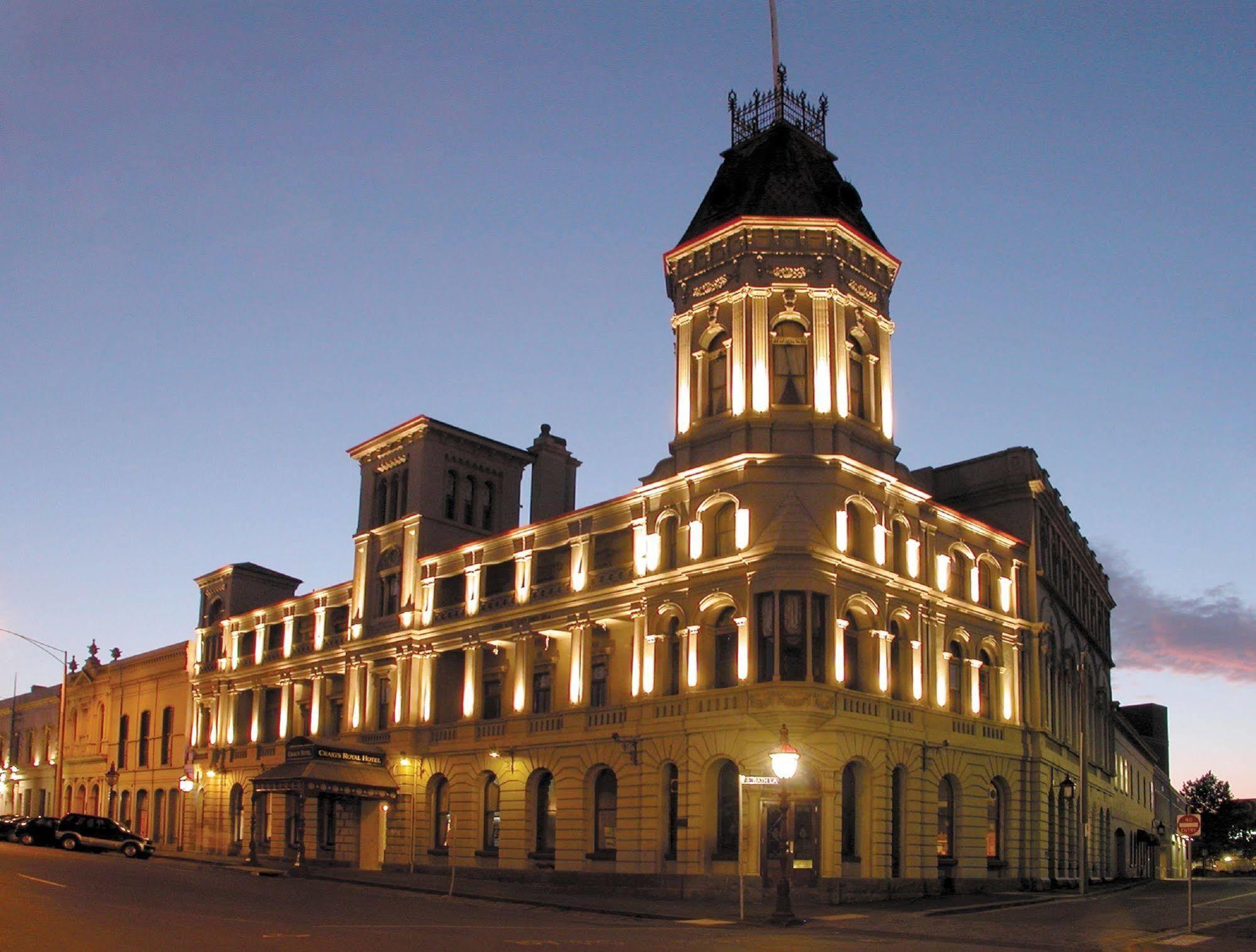 בלאראט Craig'S Royal Hotel מראה חיצוני תמונה The Old Bank of South Africa building in Port Elizabeth