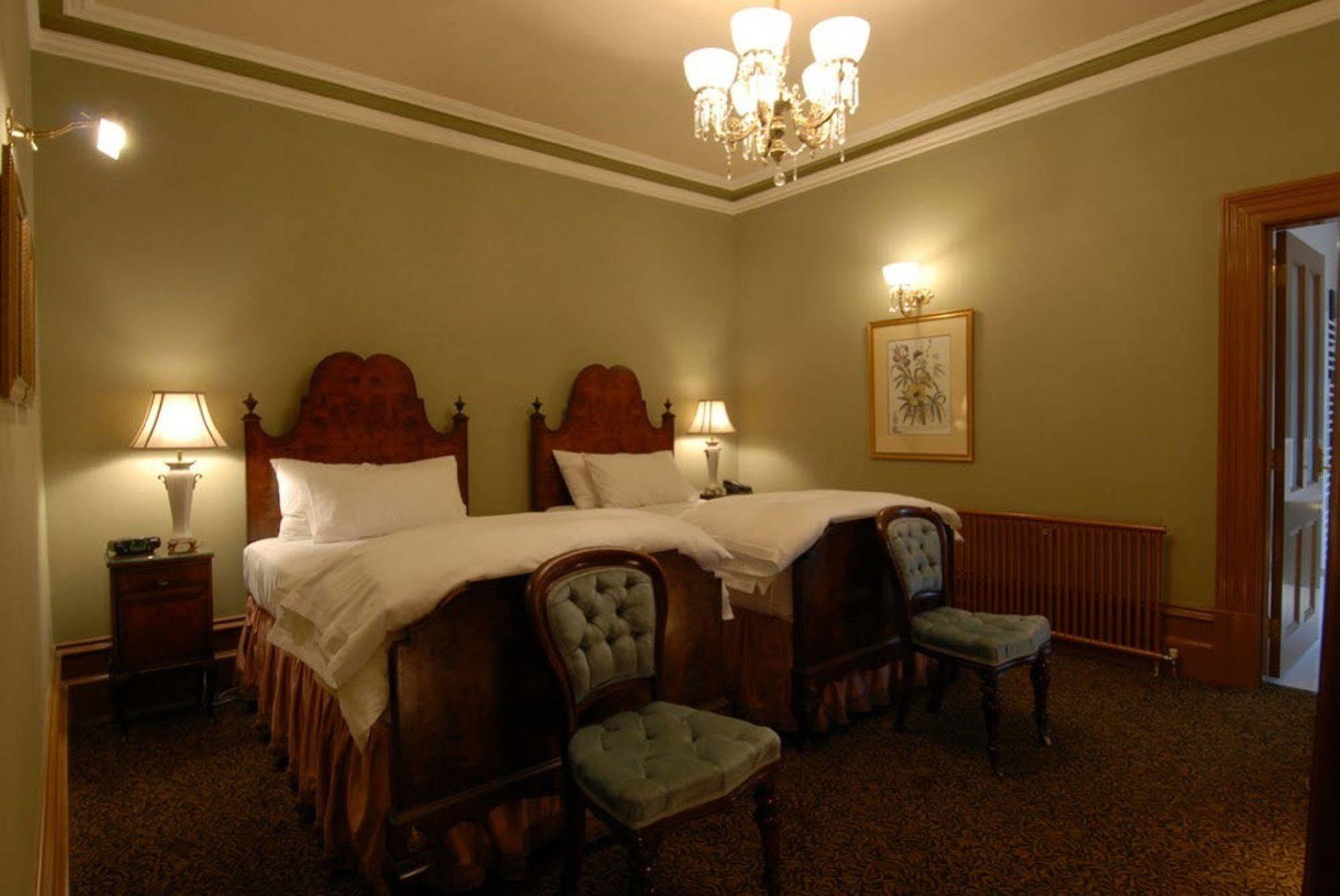 בלאראט Craig'S Royal Hotel מראה חיצוני תמונה A room at the hotel