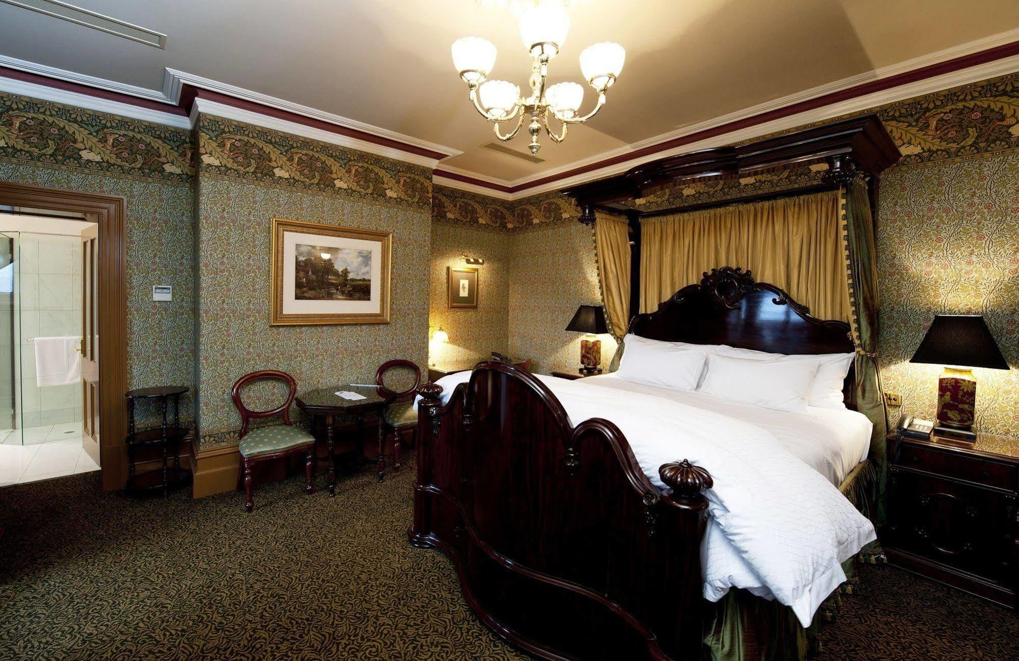 בלאראט Craig'S Royal Hotel מראה חיצוני תמונה A bedroom at the hotel