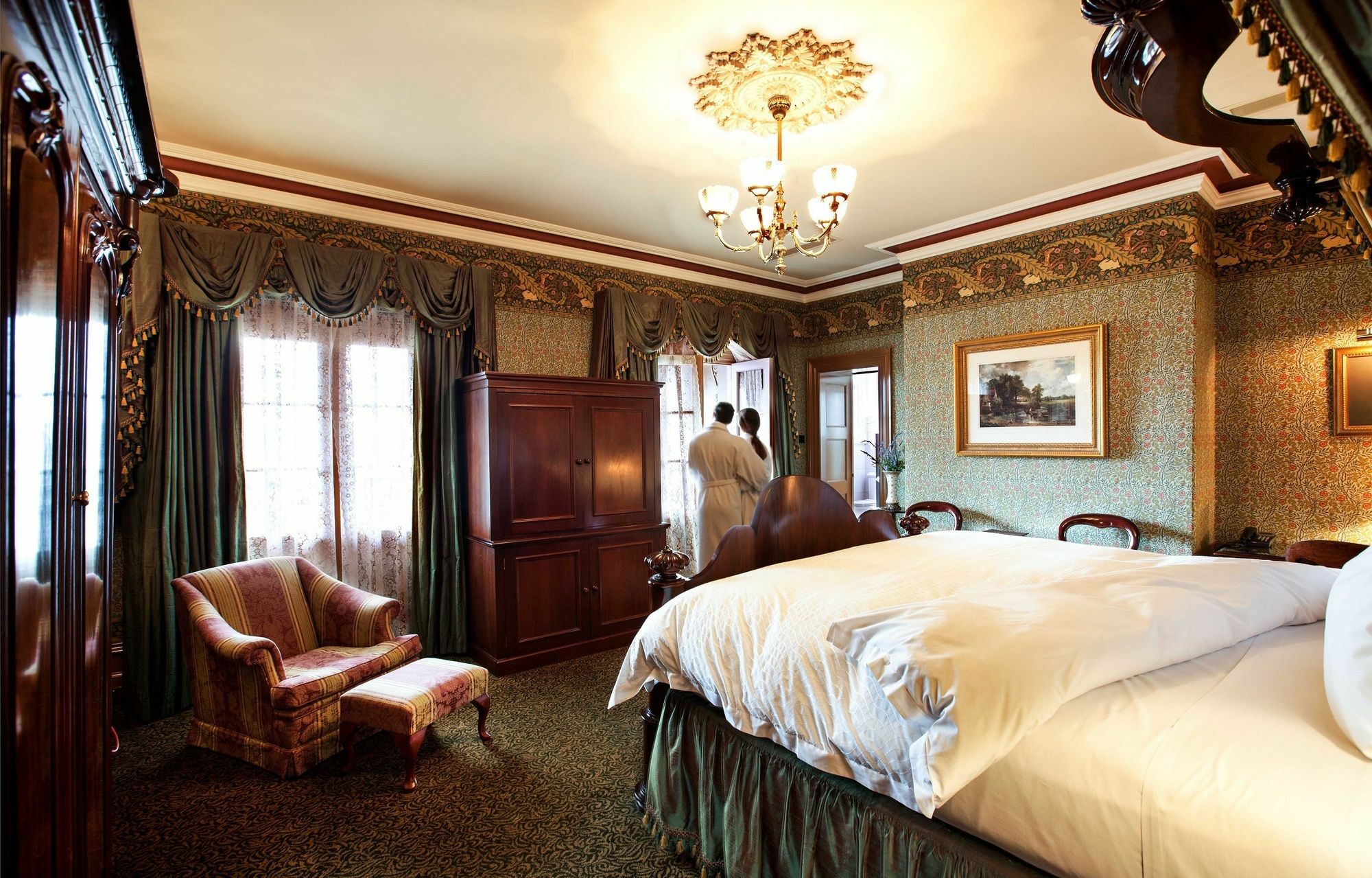 בלאראט Craig'S Royal Hotel מראה חיצוני תמונה A guest room at the Hotel de Ville